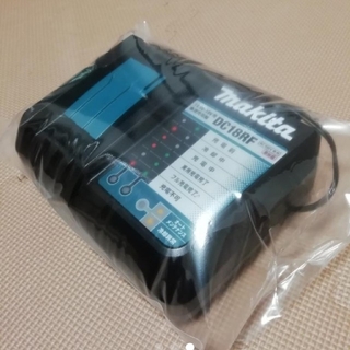 マキタ(Makita)のマキタ 充電器 純正品 DC18RF USB 新品未使用　③(工具/メンテナンス)