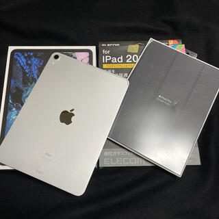 アップル(Apple)のiPad Pro 2018モデル 64GB  Smart Folio付き(iPadケース)