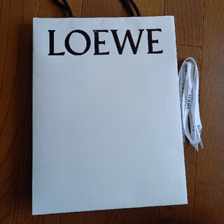 ロエベ(LOEWE)のLOEWEショップ袋　1mリボン付き🎀(ショップ袋)