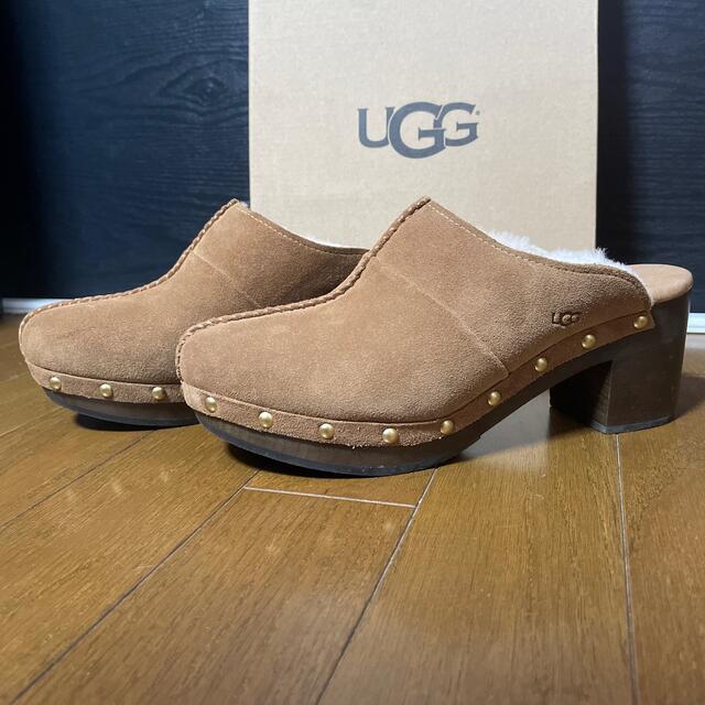 UGG KASSI アグ ムートン サボ US7 24cm サンダル レディースの靴/シューズ(ブーツ)の商品写真