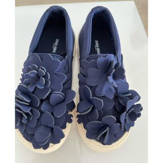 ザラキッズ(ZARA KIDS)のzaraキッズ　シューズ　27(16.9cm) 紺色　花　新品(スリッポン)