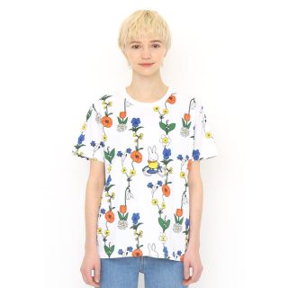 グラニフ(Graniph)のグラニフ お花とミッフィー (ミッフィー) ｜コラボ総柄Tシャツ(Tシャツ(半袖/袖なし))