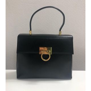 サルヴァトーレフェラガモ(Salvatore Ferragamo)のSalvatore Ferragamo ハンドバッグ(ハンドバッグ)