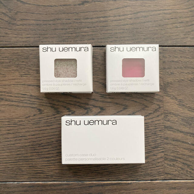 shu uemura(シュウウエムラ)のシュウウエムラ　新品未使用　アイシャドウ　ケース付き コスメ/美容のベースメイク/化粧品(アイシャドウ)の商品写真