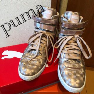 プーマ(PUMA)のプーマ【美品✨】レディースハイカットシューズ25㎝(スニーカー)