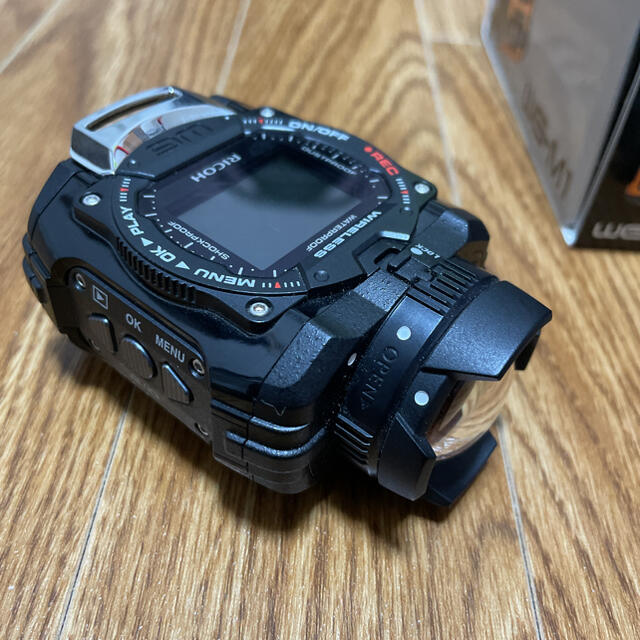 RICOH(リコー)のRICOH WG-M1 BLACK　アクションカメラ スマホ/家電/カメラのカメラ(コンパクトデジタルカメラ)の商品写真