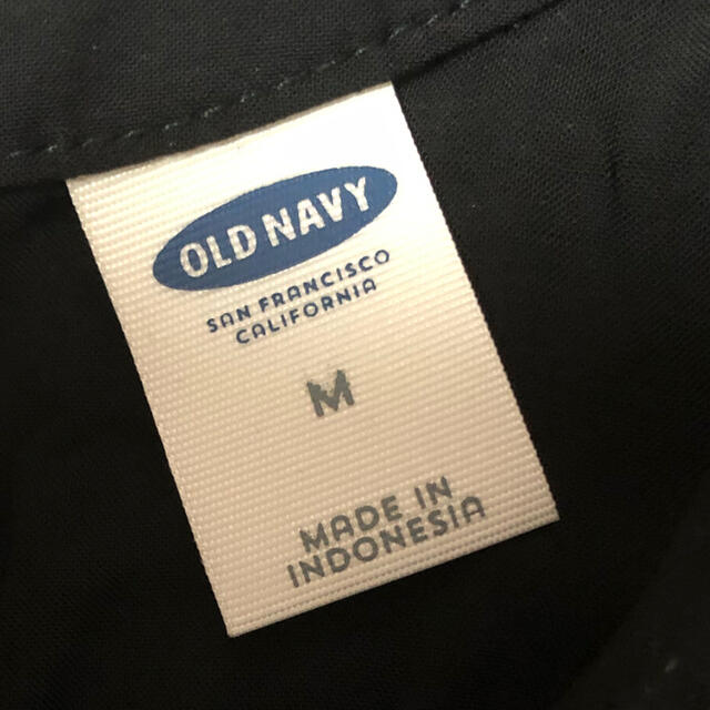 Old Navy(オールドネイビー)の新品未使用　OLD NAVY  トップス　胸元V チュニック　黒　M 後部O レディースのトップス(カットソー(半袖/袖なし))の商品写真