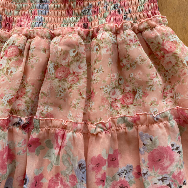 花柄　ふんわりシフォン風ワンピース　120 キッズ/ベビー/マタニティのキッズ服女の子用(90cm~)(ワンピース)の商品写真