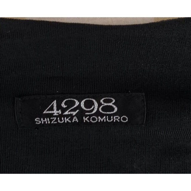 mimi様専用　4298 SHIZUKA KOMUROのカットソー✨ レディースのトップス(カットソー(半袖/袖なし))の商品写真