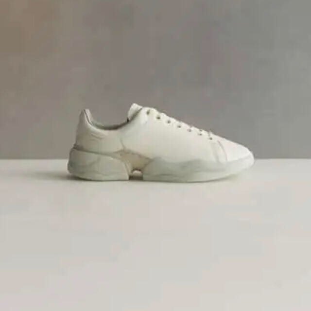 Jil Sander(ジルサンダー)の新品⭐︎定価約4万円⭐︎oamc⭐︎スニーカー⭐︎箱付き⭐︎ダッドスニーカー メンズの靴/シューズ(スニーカー)の商品写真