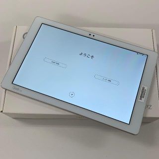 エルジーエレクトロニクス(LG Electronics)のQua tab PZ White LGT32 au 解除済(タブレット)