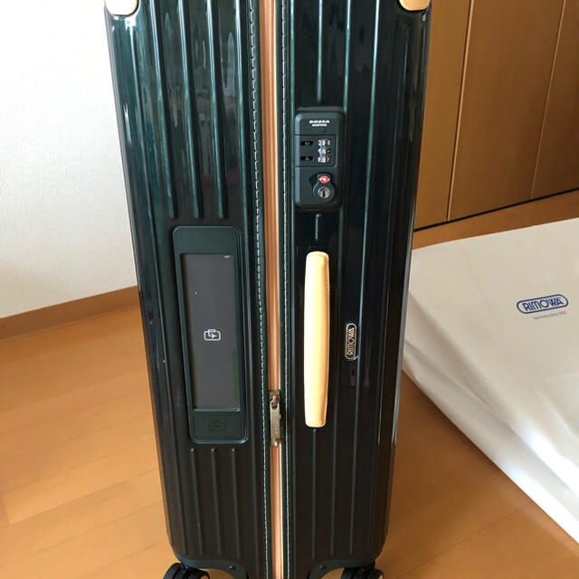 RIMOWA(リモワ)のマイキー様専用　リモワRIMOWAボサノバ　75L メンズのバッグ(トラベルバッグ/スーツケース)の商品写真