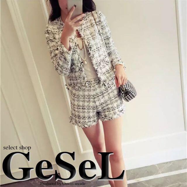 ベルシュカ ツイードセットアップ パンツスーツ の通販 by GeSeL 西郷輝彦さん死去に n.n様ご優先。ツイードワンピース 白 ひざ丈ワンピース