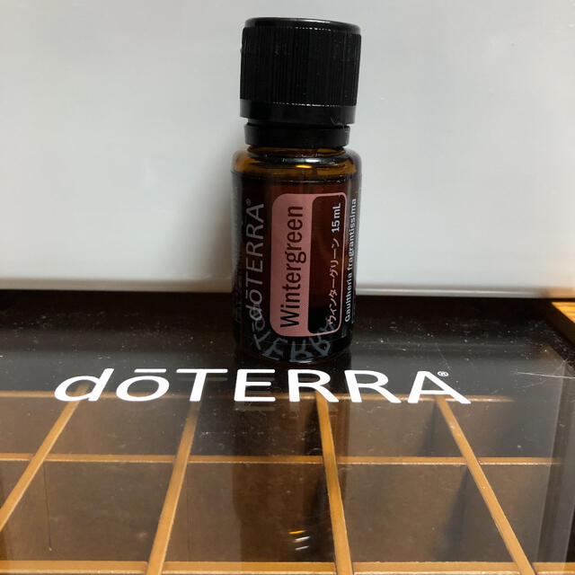 doTERRAウィンターグリーン15ml コスメ/美容のリラクゼーション(エッセンシャルオイル（精油）)の商品写真