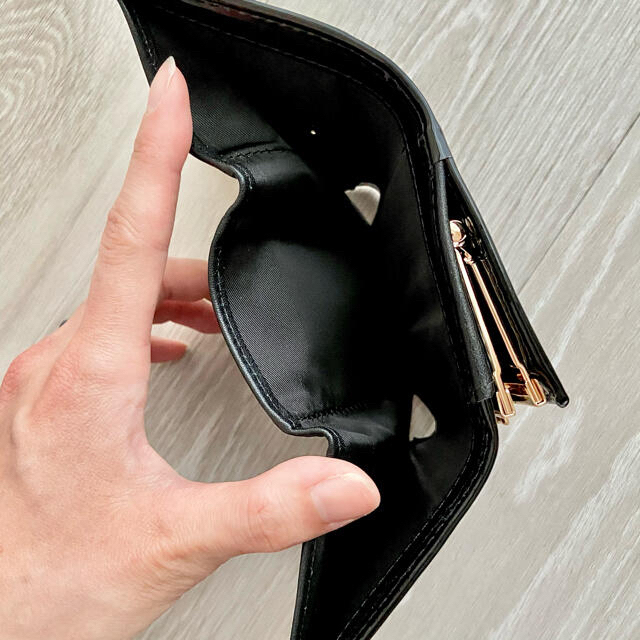 【新品未使用】Vivienne Westwood ガマ口 三つ折り財布