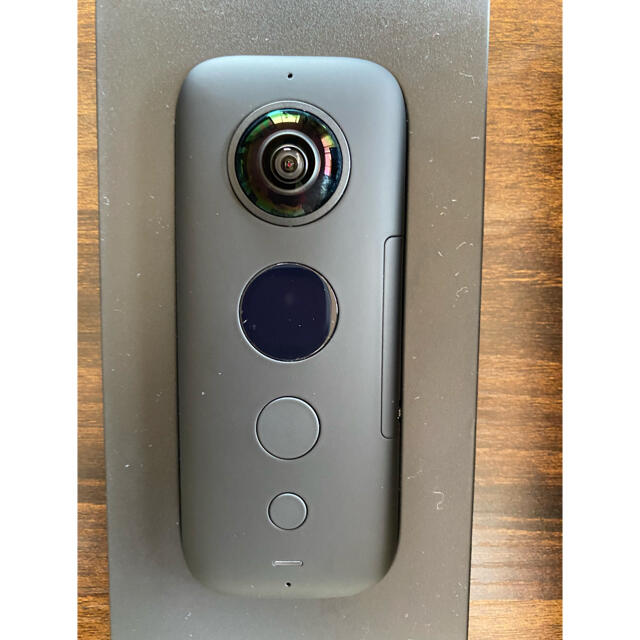 GoPro(ゴープロ)のinsta360 onex 360度アクションカメラ スマホ/家電/カメラのカメラ(ビデオカメラ)の商品写真