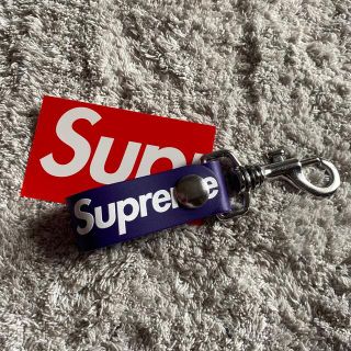 シュプリーム(Supreme)のsupreme Loop シュプリーム レザーキー パープル　紫(キーホルダー)