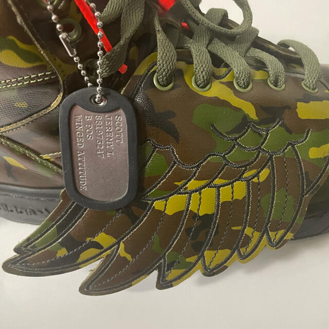 JEREMY SCOTT(ジェレミースコット)のJEREMYSCOTT × adidas originals 迷彩羽根 27cm メンズの靴/シューズ(スニーカー)の商品写真