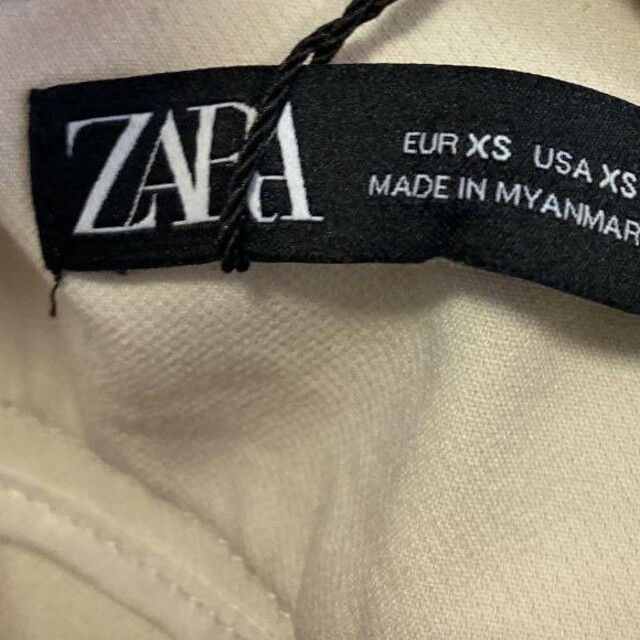 ZARA(ザラ)の新品タグ付 ZARA ハイウエストパンツ xs レディースのパンツ(カジュアルパンツ)の商品写真