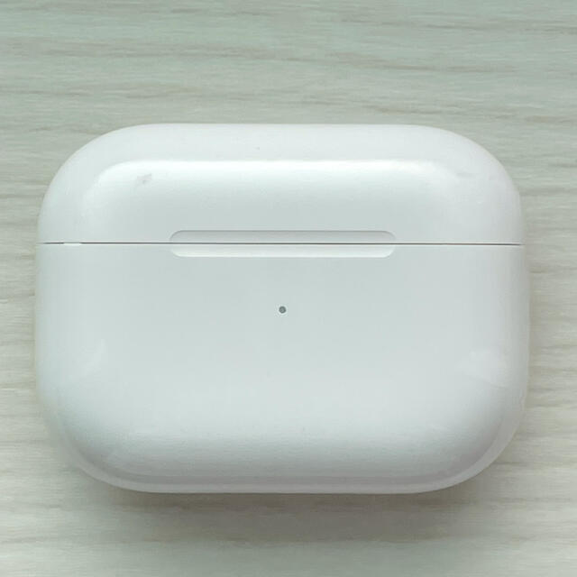 【売り切り御免！】 Apple - Proケース AirPods ヘッドフォン/イヤフォン