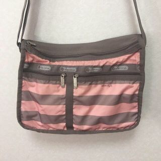 レスポートサック(LeSportsac)の🎀レスポートサック  ショルダー　バッグ　ピンク　ストライプ(ショルダーバッグ)