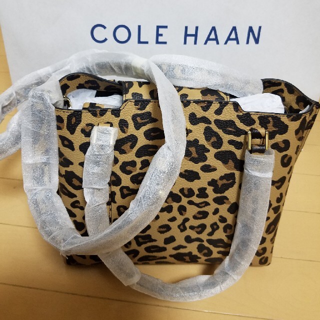 Cole Haan(コールハーン)のコールハーン　2ウェイ　大人気　レオパード レディースのバッグ(ショルダーバッグ)の商品写真