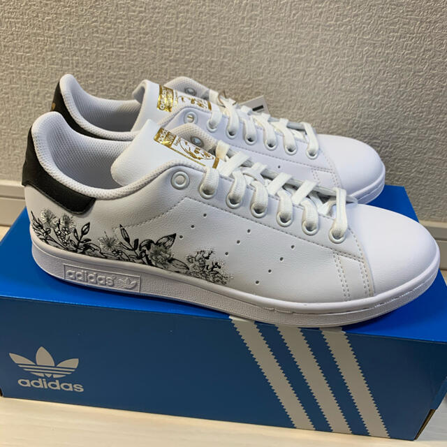 新品　アディダス　リッチ・ムニシ  スタンスミス　adidas　スタンスミス花柄