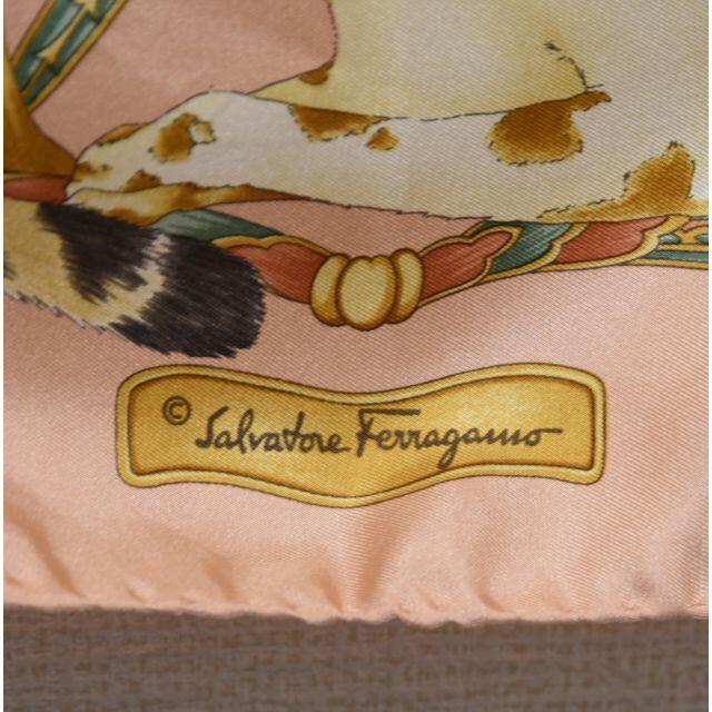 Salvatore Ferragamo(サルヴァトーレフェラガモ)のフェラガモ♡動物アニマル柄 大判スカーフ ヒョウ・キリン・犬 シルク ピンク レディースのファッション小物(バンダナ/スカーフ)の商品写真