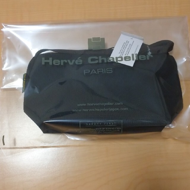 Herve Chapelier(エルベシャプリエ)の新作 新品 エルベシャプリエ ノワール ショルダーバッグ 2884N  レディースのバッグ(ショルダーバッグ)の商品写真