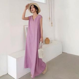 ザラ(ZARA)のバースデーバッシュ　Vネックリネンリュクス (ロングワンピース/マキシワンピース)