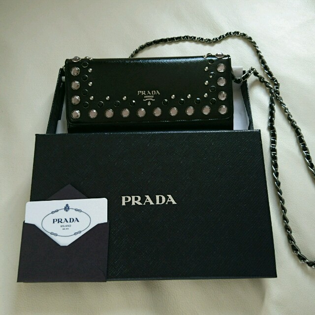 PRADA(プラダ)のPRADAサフィアーノ財布  レディースのファッション小物(財布)の商品写真