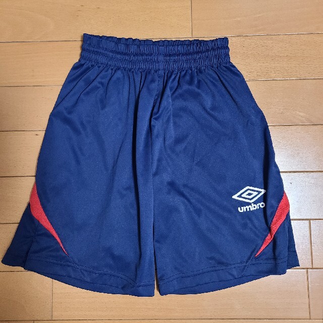 UMBRO(アンブロ)のプラシャツ130サッカーパンツ140アンブロ スポーツ/アウトドアのサッカー/フットサル(ウェア)の商品写真