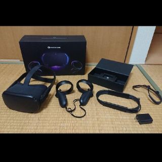 Oculus Quest 64GB 美品(家庭用ゲーム機本体)