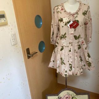 ピンクハウス(PINK HOUSE)のピンクハウス　新品　バラ柄の素敵なチュニック(チュニック)