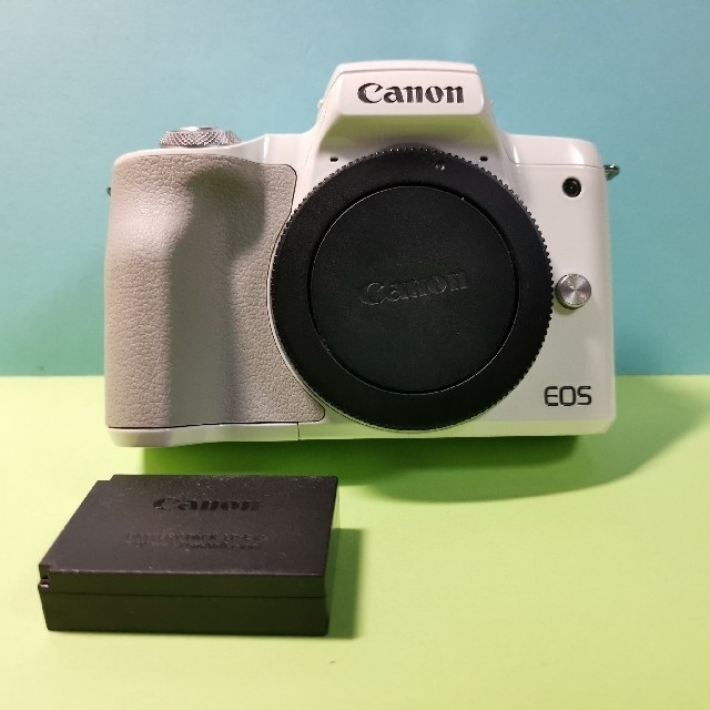 美品 箱有 CANON EOS KISS M ボディ ホワイト(カバー欠品) - ミラー