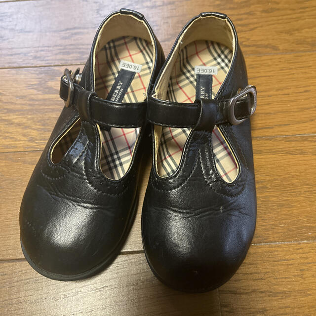 BURBERRY(バーバリー)のバーバリー　フォーマルシューズ キッズ/ベビー/マタニティのキッズ靴/シューズ(15cm~)(フォーマルシューズ)の商品写真