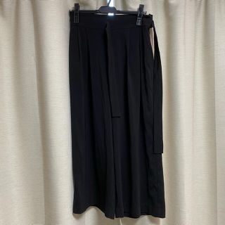 ザラ(ZARA)のZARA ワイドパンツ　ブラック(カジュアルパンツ)