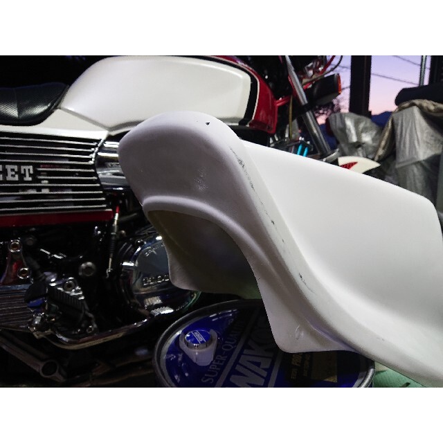 CBX400F/CBX550Fシングルシートカウル☆カフェスタイル!!の CBX400F/CBX550Fシングルシートカウル☆カフェスタイル!!の
