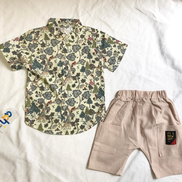 新品　90 グリーン　レトロ 半袖 シャツ & パンツ セットアップ キッズ/ベビー/マタニティのキッズ服男の子用(90cm~)(その他)の商品写真