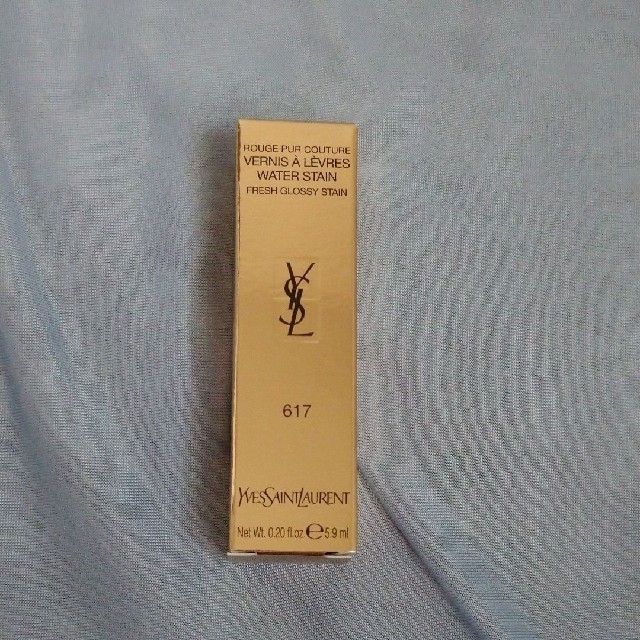 Yves Saint Laurent Beaute(イヴサンローランボーテ)のイヴ・サンローラン ウォーターステイン617 コスメ/美容のベースメイク/化粧品(口紅)の商品写真