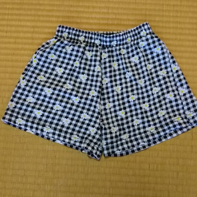 西松屋(ニシマツヤ)の西松屋 キュロットスカート 120 キッズ/ベビー/マタニティのキッズ服女の子用(90cm~)(スカート)の商品写真