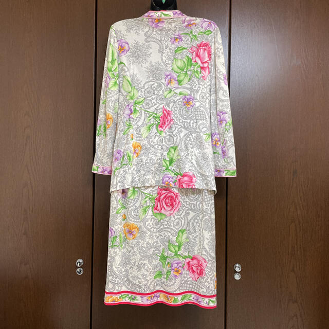 LEONARD - 【美品】LEONARD 花柄 スカート セットアップ Mの通販 by Co