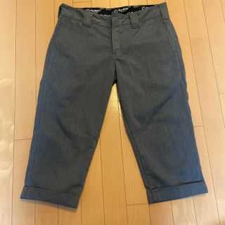 オシュコシュ(OshKosh)のオシュコシュ　お洒落メンズ７分丈パンツ　中古(ショートパンツ)