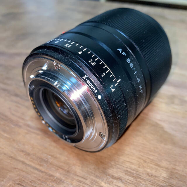 富士フイルム(フジフイルム)のVILTROX 56mm F1.4 Xマウント用 スマホ/家電/カメラのカメラ(レンズ(単焦点))の商品写真