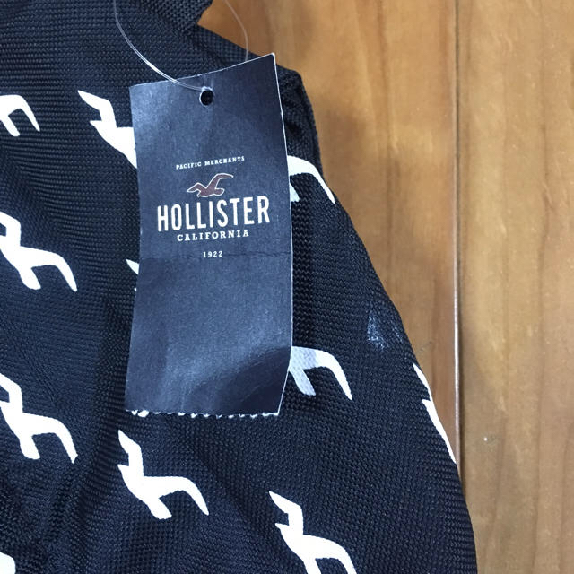 Hollister(ホリスター)の新品 ホリスター リュック 黒 レディースのバッグ(リュック/バックパック)の商品写真