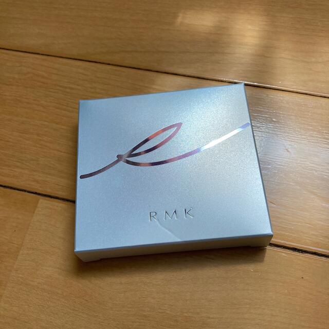 RMK(アールエムケー)のRMK/シルクフィット フェイスパウダー P01 コスメ/美容のベースメイク/化粧品(フェイスパウダー)の商品写真