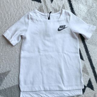 ナイキ(NIKE)のNIKE Tシャツ(Tシャツ/カットソー)