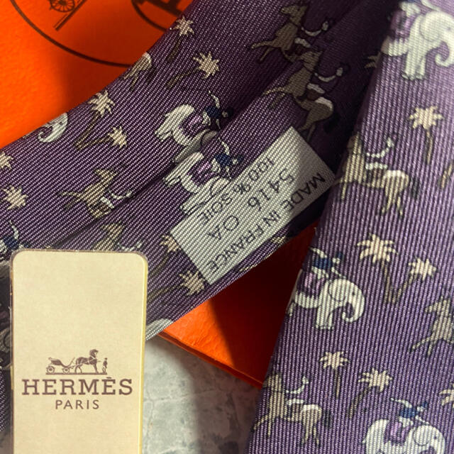 Hermes(エルメス)の 正規/超美品/HERMES/ネクタイ/Horse&elephantデザイン メンズのファッション小物(ネクタイ)の商品写真