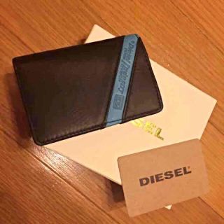 ディーゼル(DIESEL)の定価8190円！激安ディーゼル 本革カードケース 財布使用可 アルマーニ好きにも(名刺入れ/定期入れ)