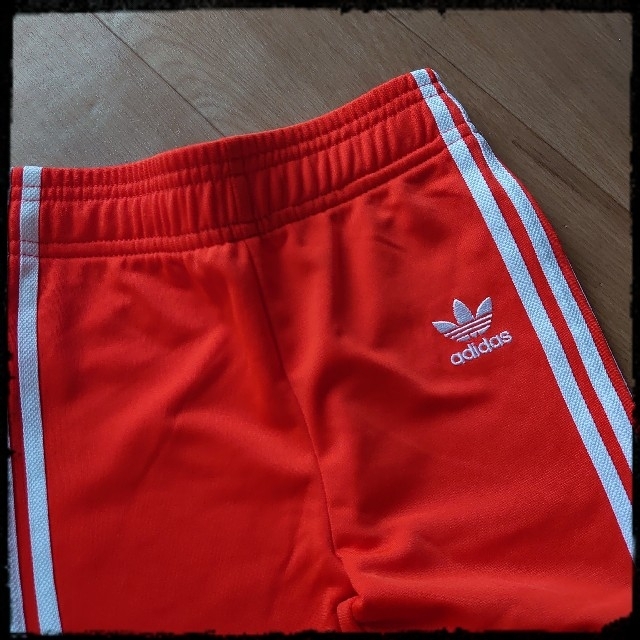 adidas(アディダス)の*＊adidas*ジャージセット＊* キッズ/ベビー/マタニティのキッズ服男の子用(90cm~)(その他)の商品写真